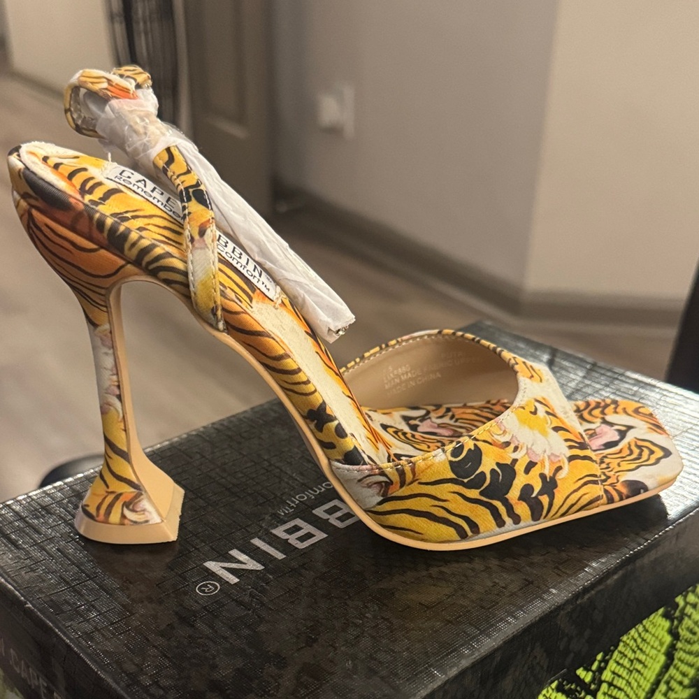 Women's  Rhinestone Square Toe Odd Shaped Heels - Single Square Toe Animal🔥
